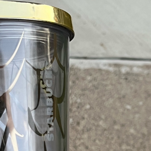 ☕️🧜‍♀️ 2016 Mermaid Scale Venti Cup | Gold Scales & Clear Tumbler | 24 oz. - Picture 16 of 17